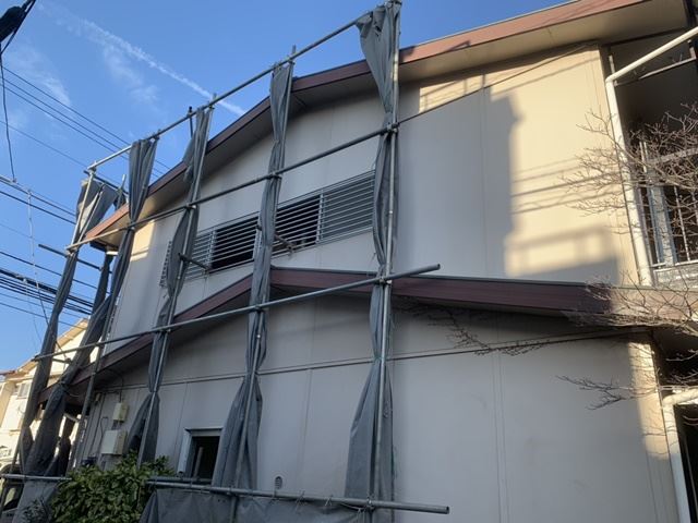 東京都三鷹市大沢の 鉄骨2階建て建物解体工事前の様子です。