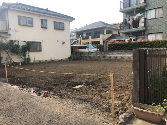 神奈川県川崎市幸区古市場の軽量鉄骨造2階建て建物解体工事後の様子です。