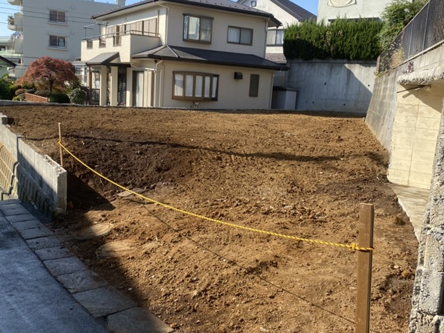 神奈川県青葉区市ケ尾町の木造2階建て家屋解体工事後の様子です。