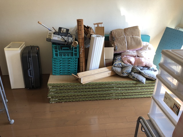 神奈川県横浜市南区浦舟町のマンション内不用品撤去処分前の様子です。